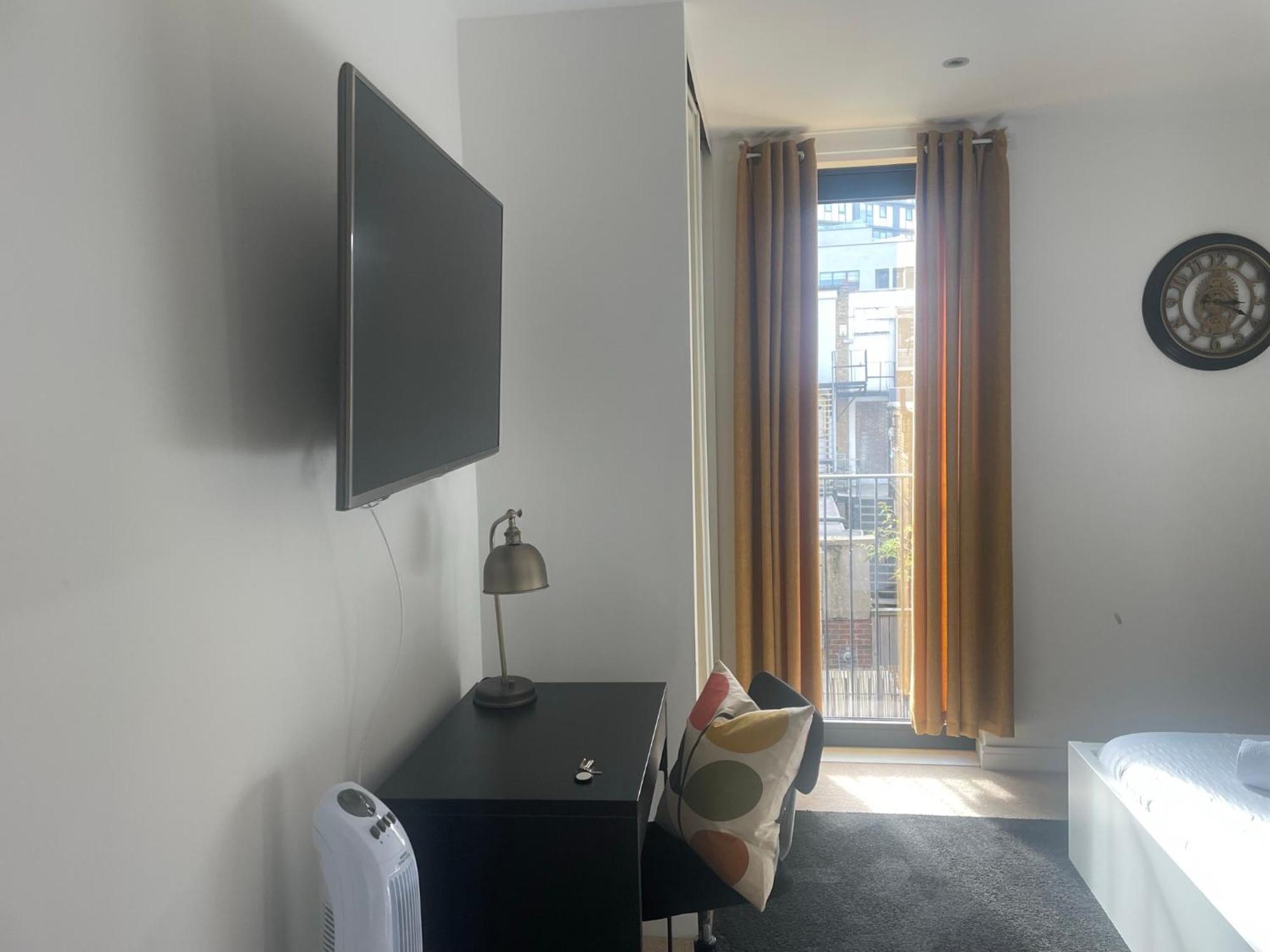 Modern En-Suite Room And Self Catering In London Exteriör bild